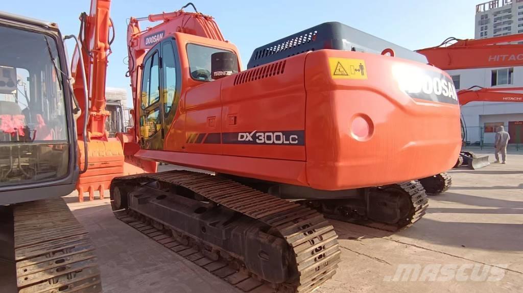 Doosan DX 300 LC Excavadoras sobre orugas