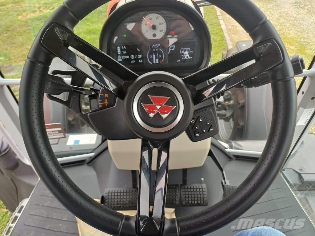 Massey Ferguson 6 S Tractores