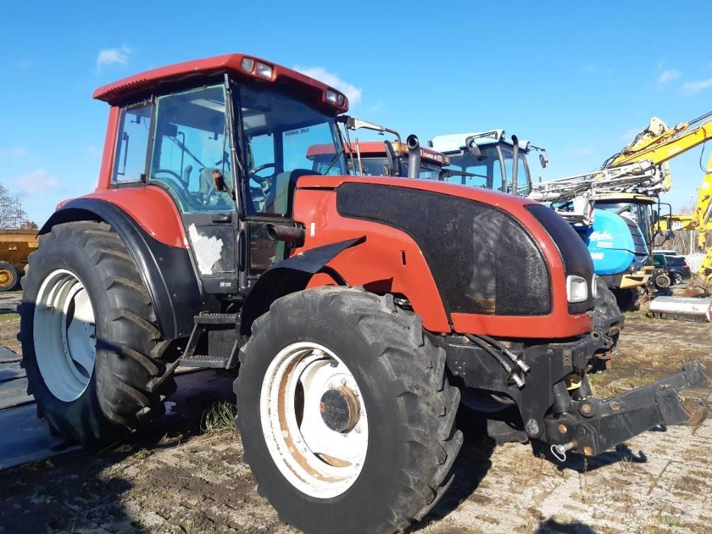 Valtra M 130 Tractores