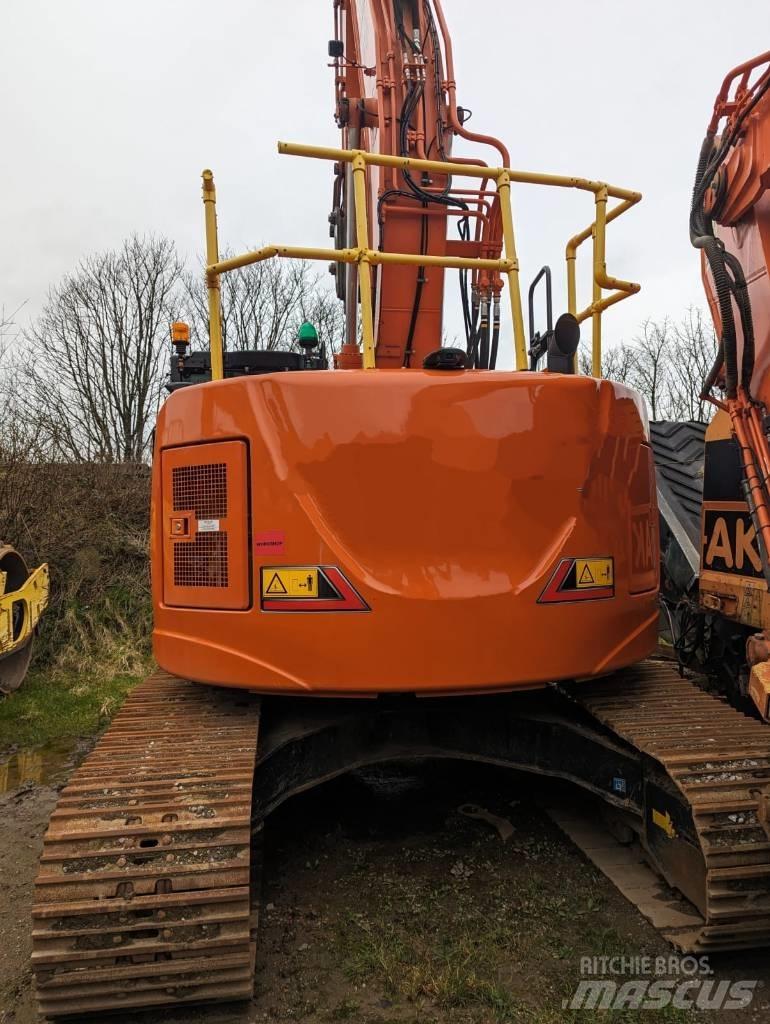 Hitachi ZX225US-7 Excavadoras sobre orugas