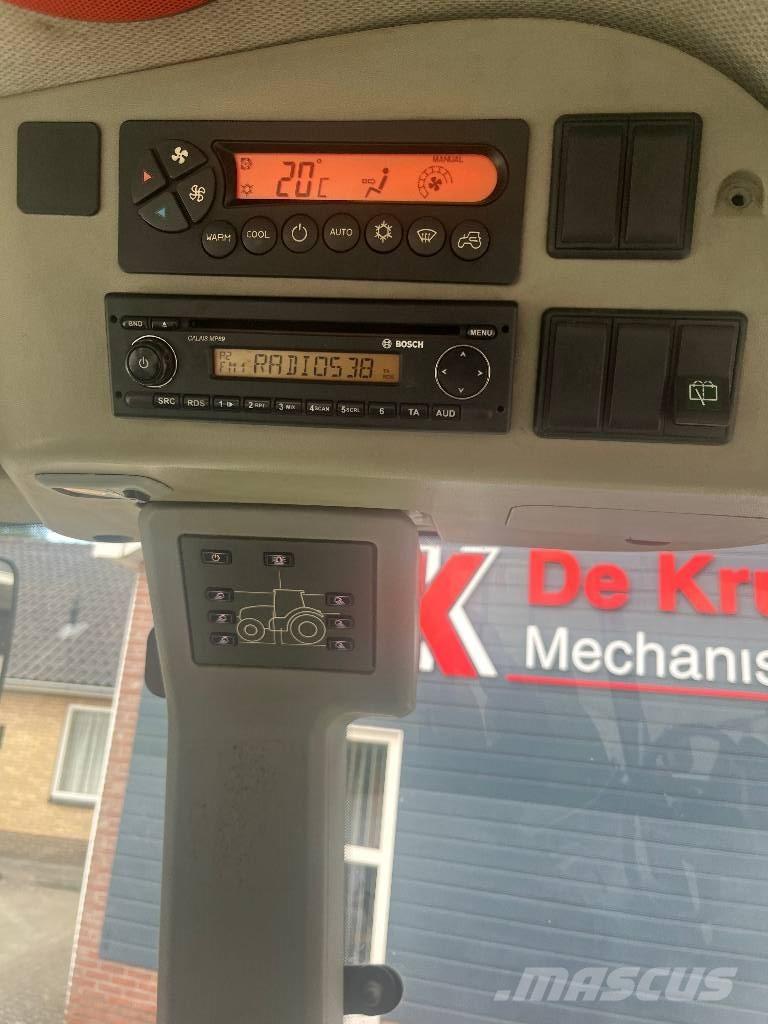 CLAAS Arion 640 Cis Tractores