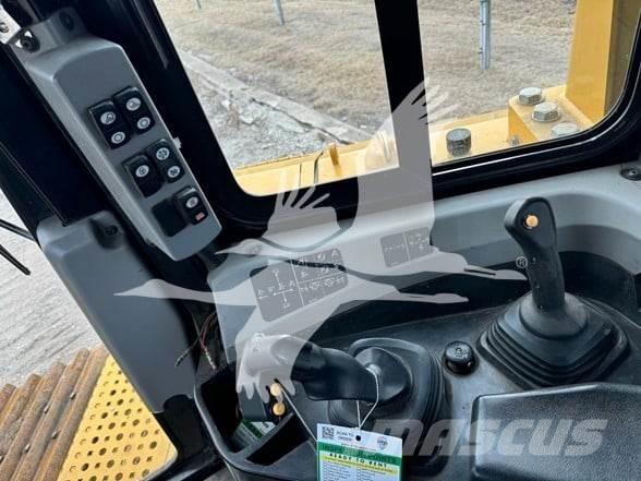 CAT D6T LGP Buldozer sobre oruga