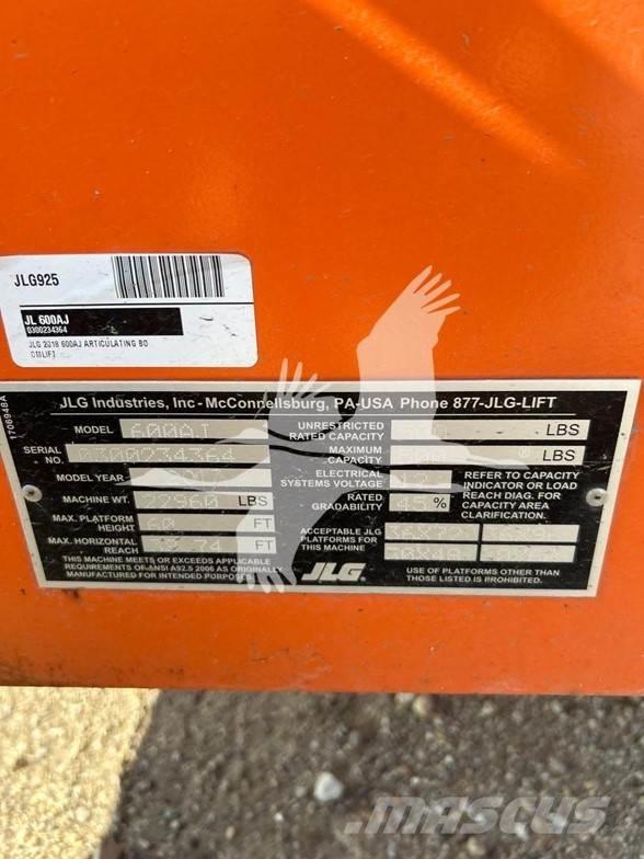 JLG 600AJ Plataformas con brazo de elevación manual