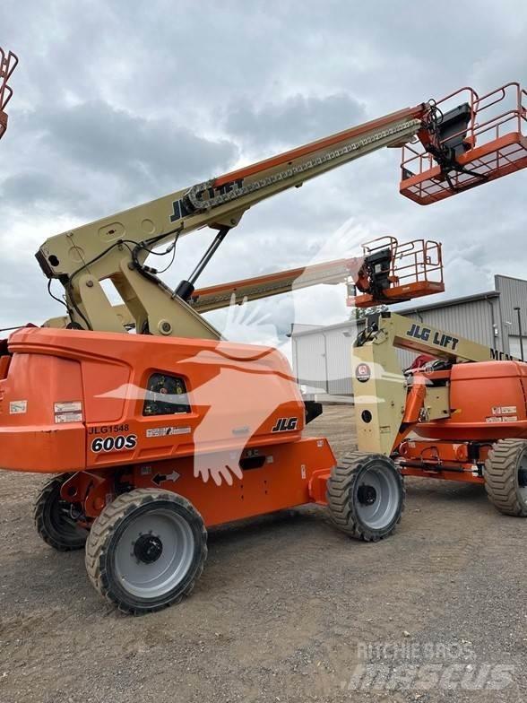 JLG 600S Plataformas con brazo de elevación telescópico