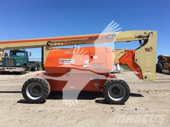 JLG 800AJ Plataformas con brazo de elevación manual