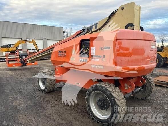 JLG 800S Plataformas con brazo de elevación telescópico