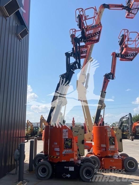 JLG E300AJP Plataformas con brazo de elevación manual