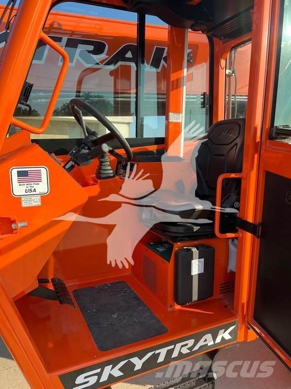 SkyTrak 10054 Carretillas telescópicas