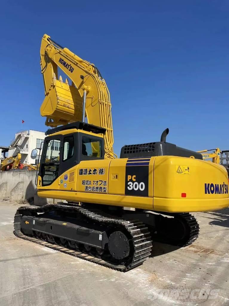 Komatsu PC300-7 Excavadoras sobre orugas