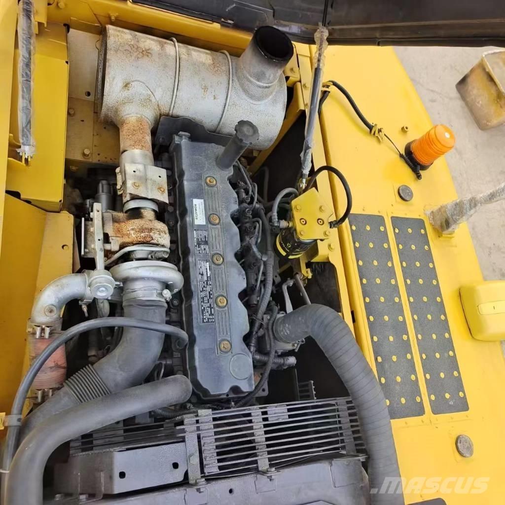 Komatsu PC 220 Excavadoras sobre orugas