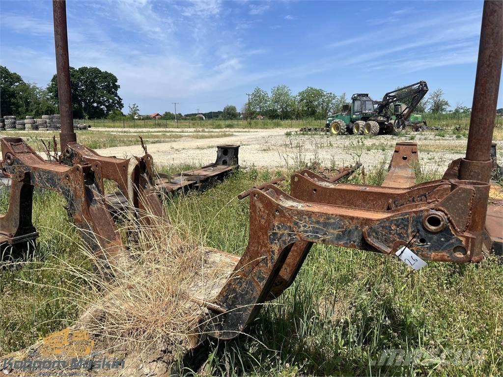 Komatsu 890.3 Otros componentes