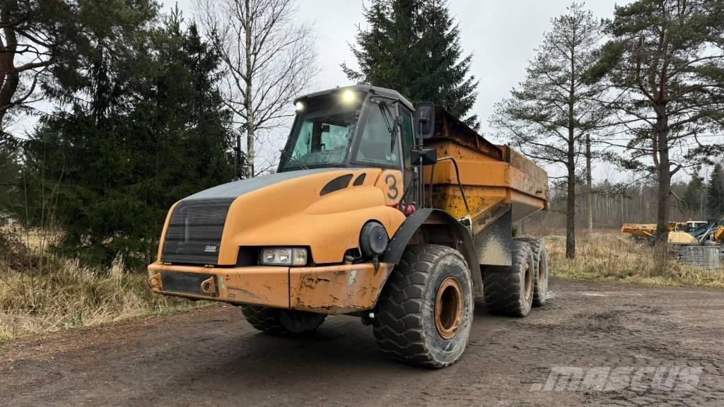 CASE 330 B Camiones articulados