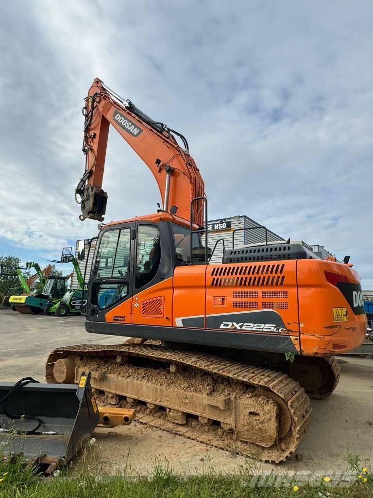 Doosan DX 225 LC-5 Excavadoras sobre orugas