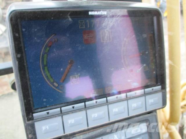 Komatsu PC 240 NLC-8 Excavadoras sobre orugas