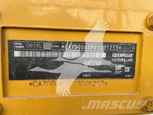 CAT D6T XL Buldozer sobre oruga