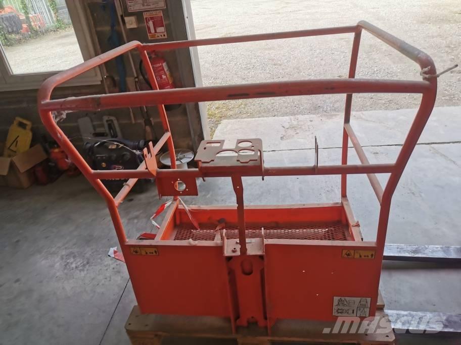 JLG Toucan 10 E Plataformas y cucharones