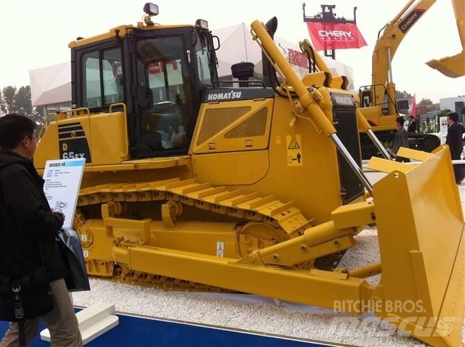 Komatsu d65ex-16 Buldozer sobre oruga