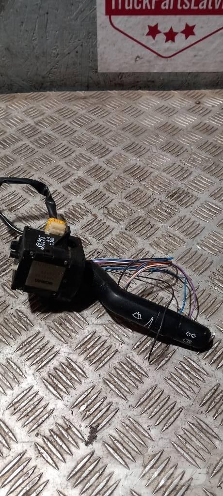 Scania R 440   1542529 Cabinas