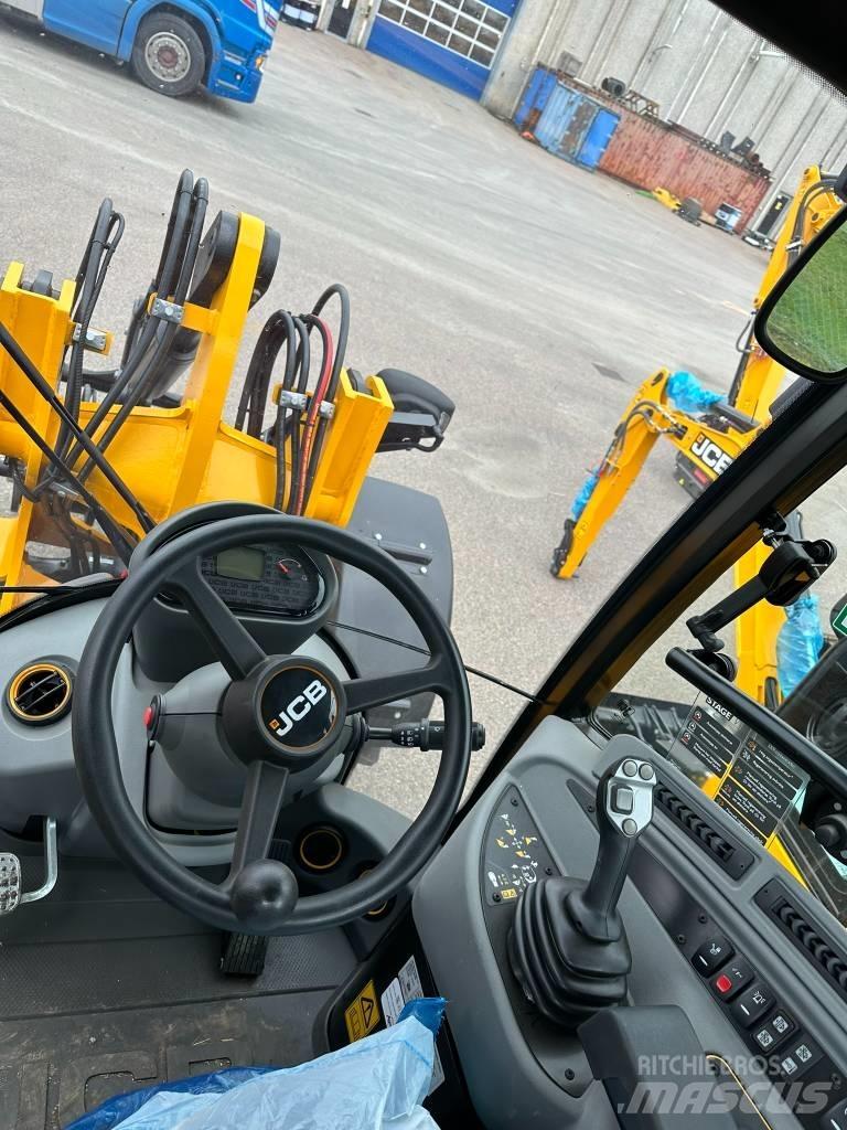 JCB 407 Minicargadoras