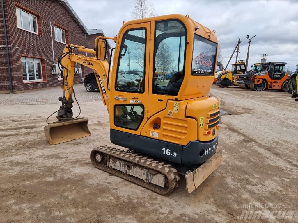 Hyundai R16-9 Miniexcavadoras