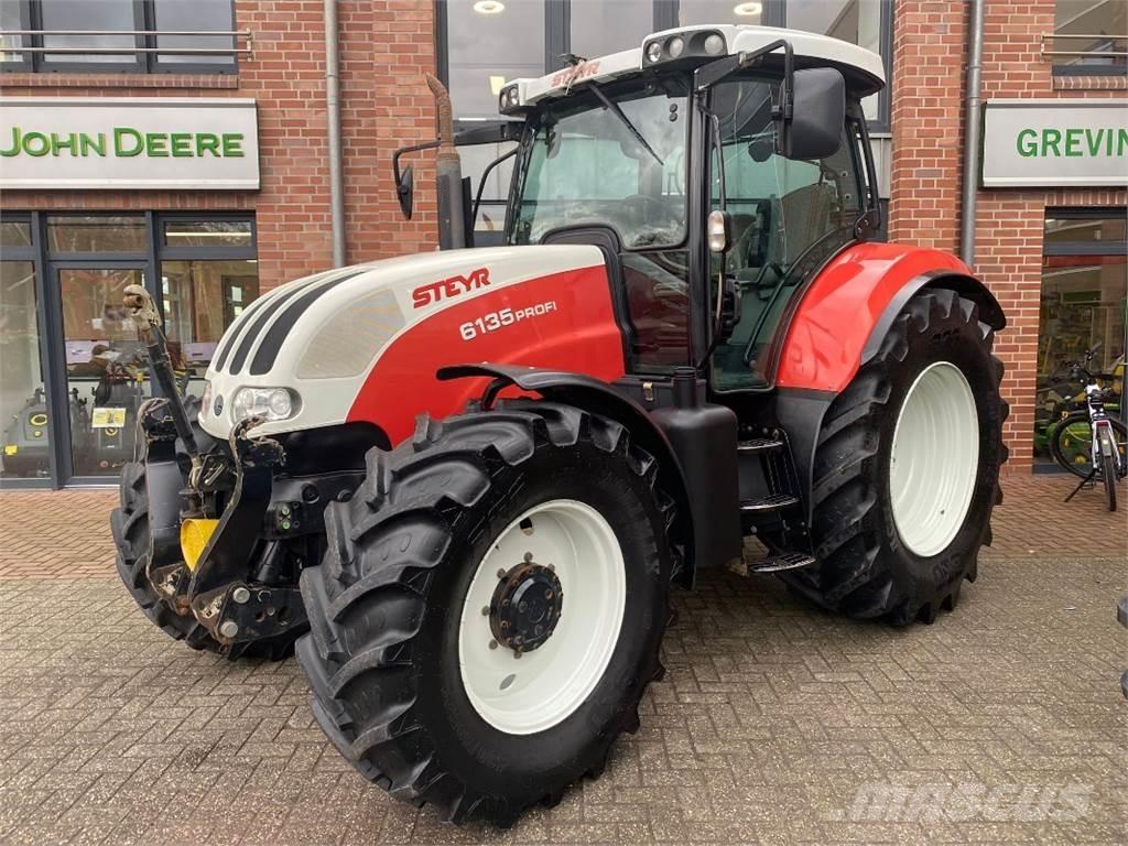 Steyr 6135 Profi Tractores