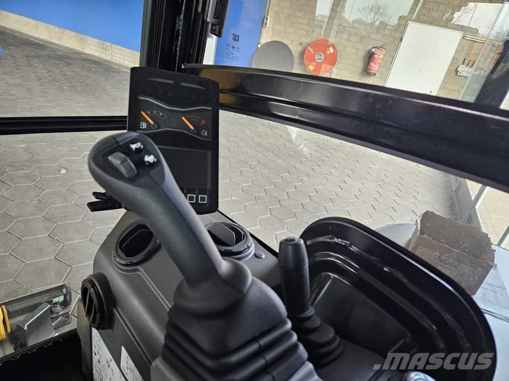 CAT 301.8 Miniexcavadoras