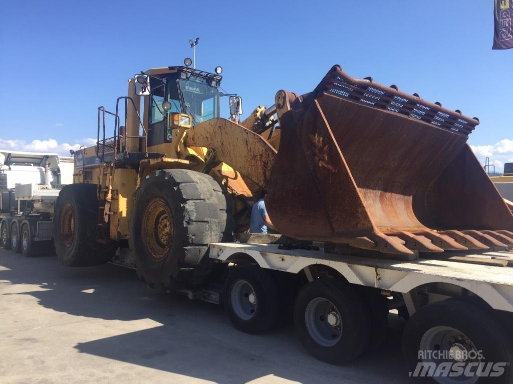 Komatsu WA600-1 Cargadoras sobre ruedas