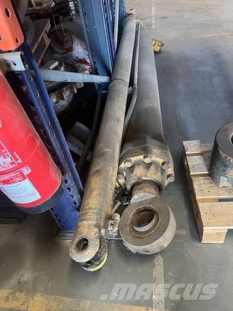 Volvo A25C Hidráulicos