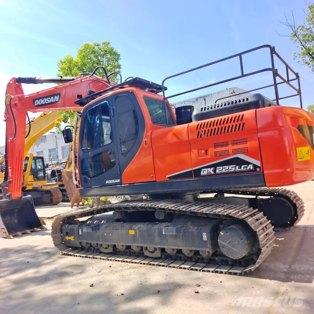 Doosan DX 225 LC-9C Excavadoras sobre orugas