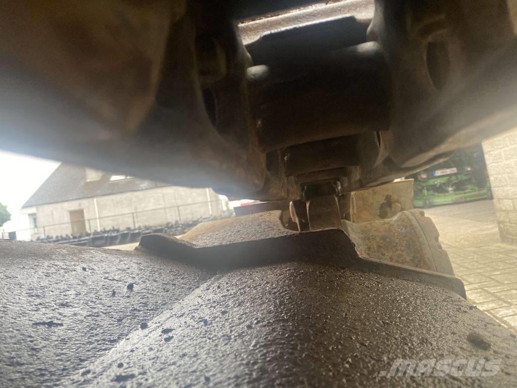 Hitachi EX 135 UR-5 Excavadoras sobre orugas