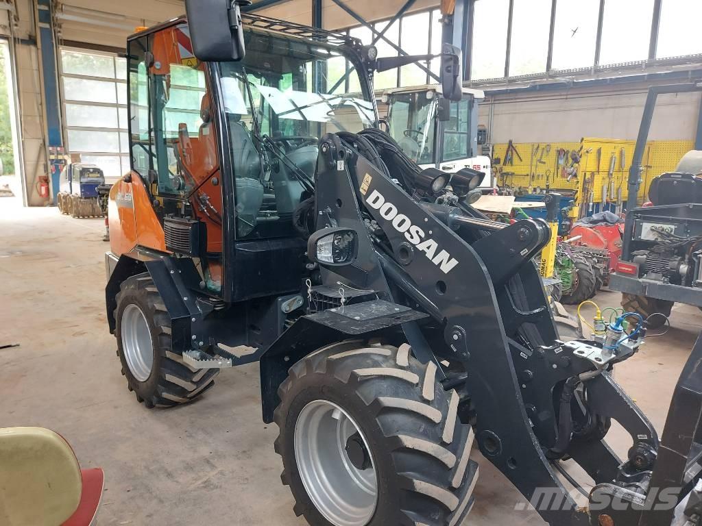 Develon DL 60-7 Cargadoras sobre ruedas