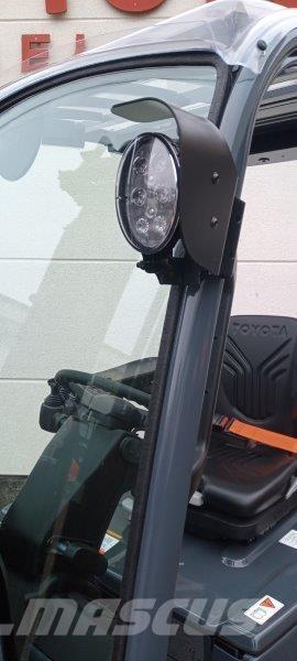 Toyota 8FBM18T Carretillas de horquilla eléctrica