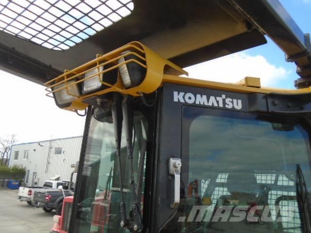 Komatsu D61PX-24 Buldozer sobre oruga