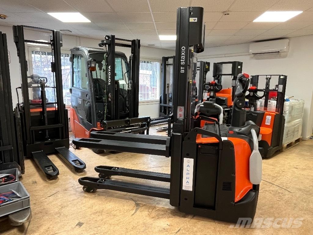 BT SPE 120 L Montacargas manual