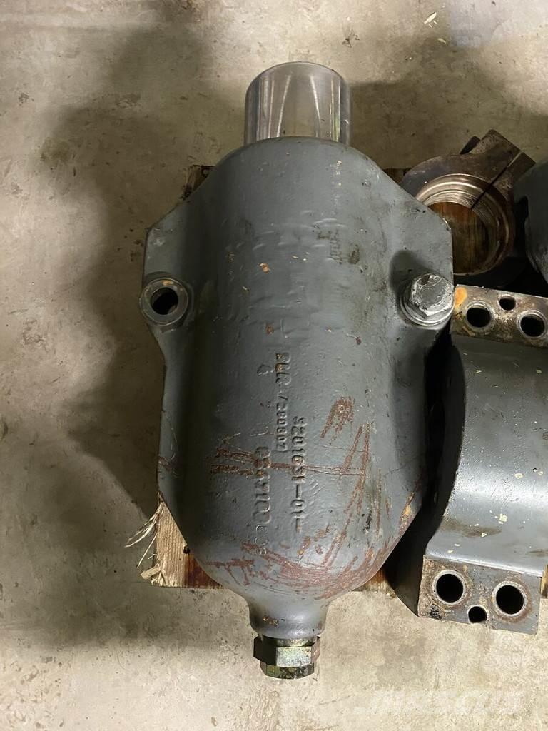 Liebherr A934C Hidráulicos