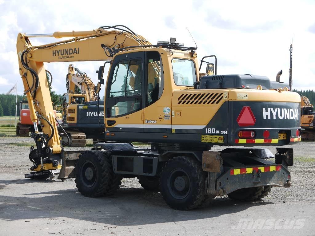 Hyundai R 180 W-9A Excavadoras de ruedas