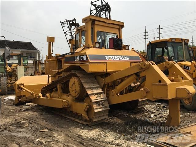 CAT D7R Buldozer sobre oruga