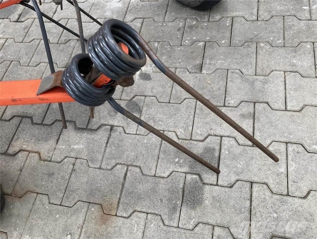 Kuhn GF 5001 MH Rastrilladoras y rastrilladoras giratorias