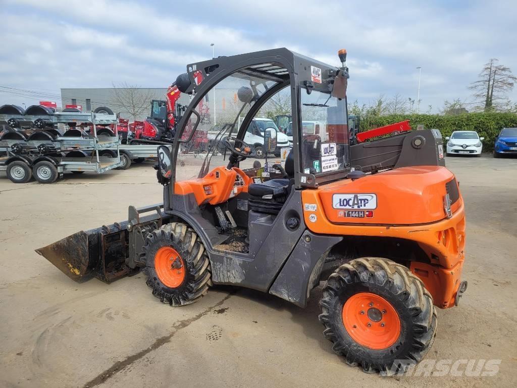 Ausa T 144 H Carretillas telescópicas