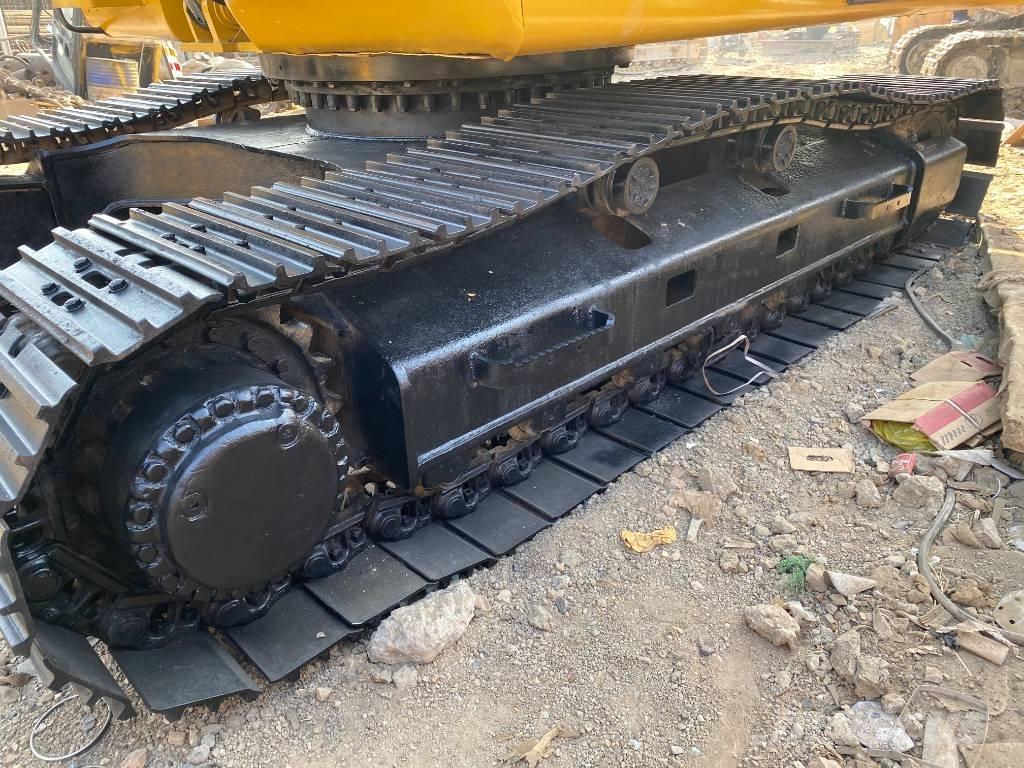 Komatsu PC240-7 Excavadoras sobre orugas