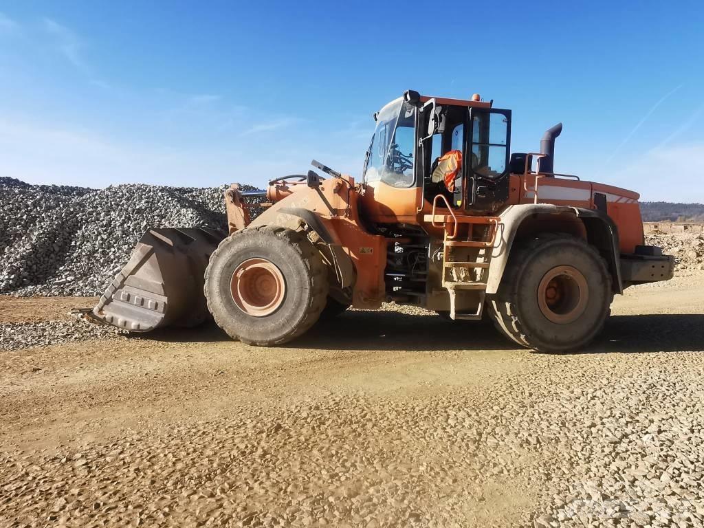 Doosan DL 400 Cargadoras sobre ruedas