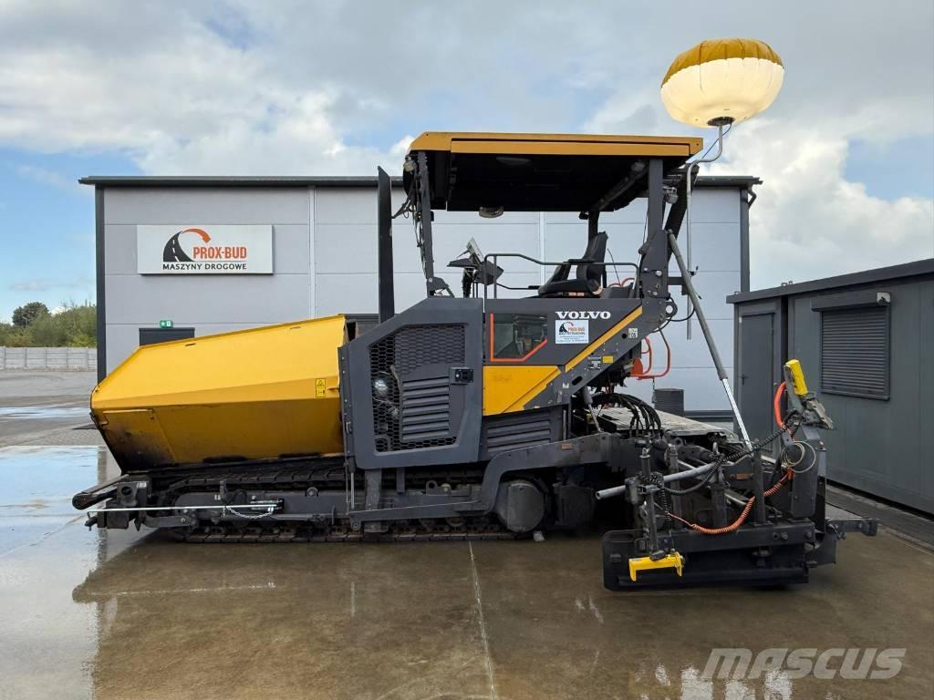 Volvo P 7820 D Asfaltadoras