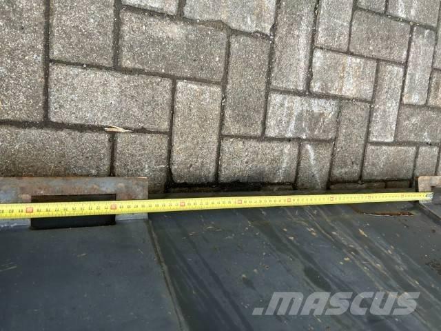 Bobcat Baken Cucharones