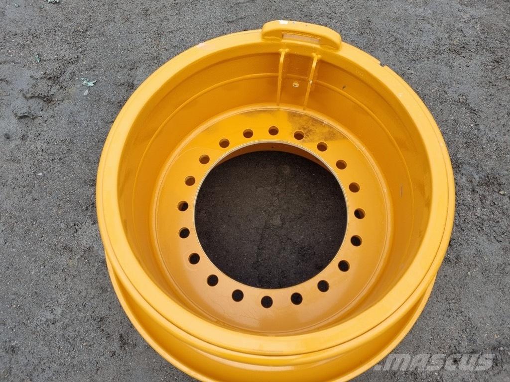 CASE 921 E rims Llantas