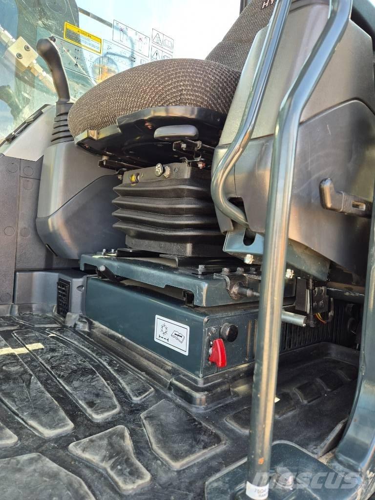 Hyundai HX 235 ALCR Excavadoras sobre orugas