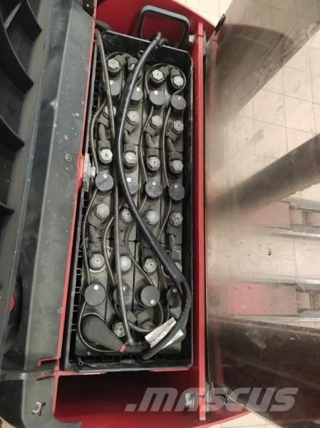 Manitou ES412 AC Apiladoras eléctricos