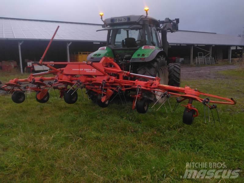 Kuhn Gf5801 Rastrilladoras y rastrilladoras giratorias