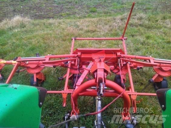 Kuhn Gf5801 Rastrilladoras y rastrilladoras giratorias