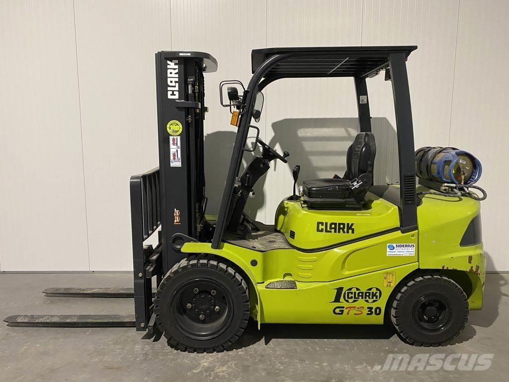 Clark GTS30 Camiones LPG