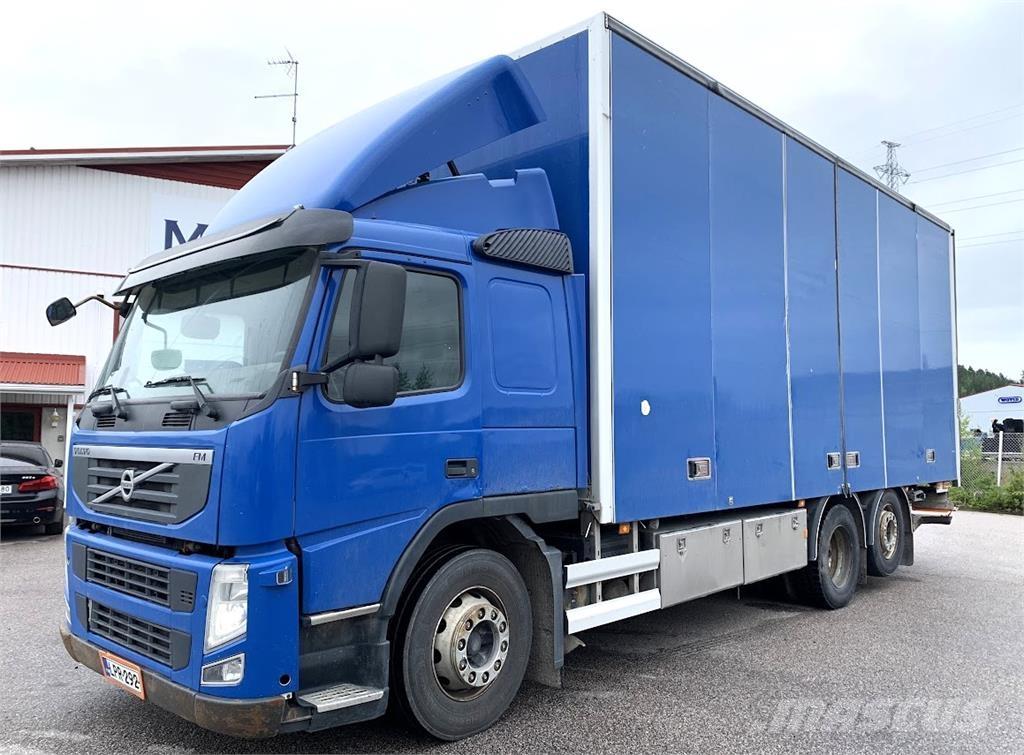 Volvo FM330 6x2 Camiones con caja de remolque